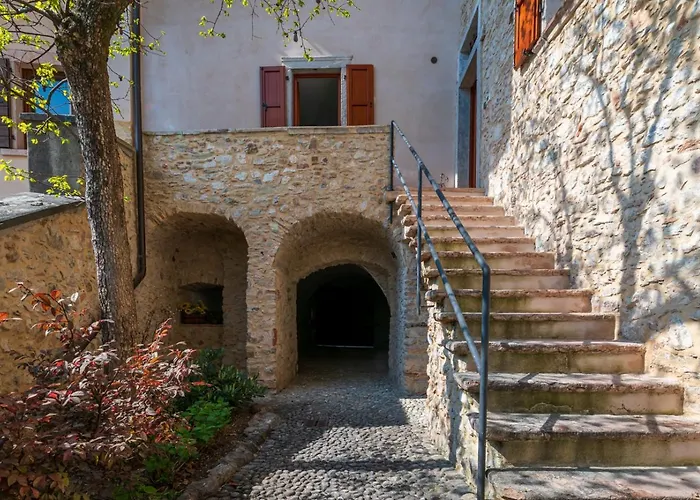Il Sogno Nel Borgo فندق مبيت وإفطار غارنانو
